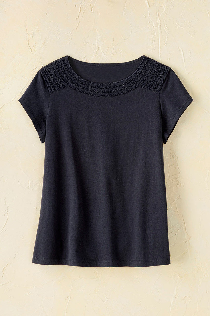 Clarissa Tee