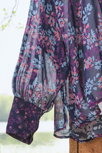 Floral Lake Topper